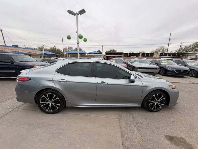 2019 Toyota Camry Hybrid