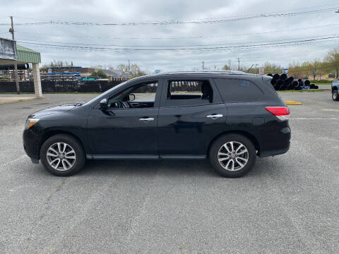 2013 Nissan Pathfinder for sale at GL Auto Sales LLC in Wrightstown NJ
