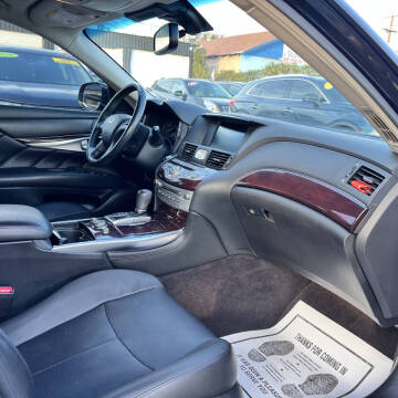 2018 Infiniti Q70 3.7 Luxe