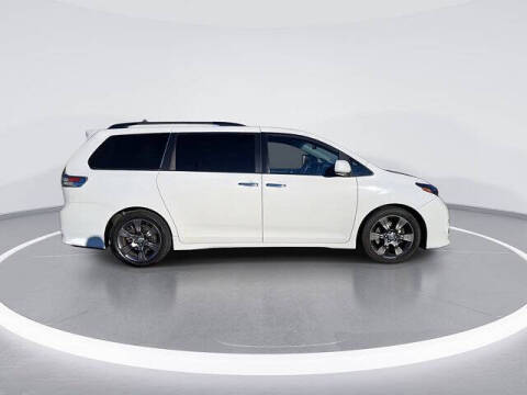 2016 Toyota Sienna