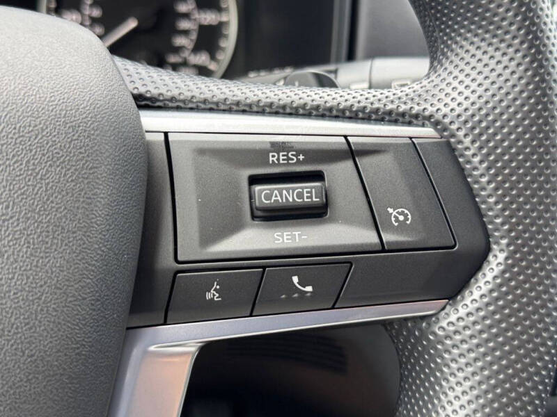 2025 Mitsubishi Outlander ES