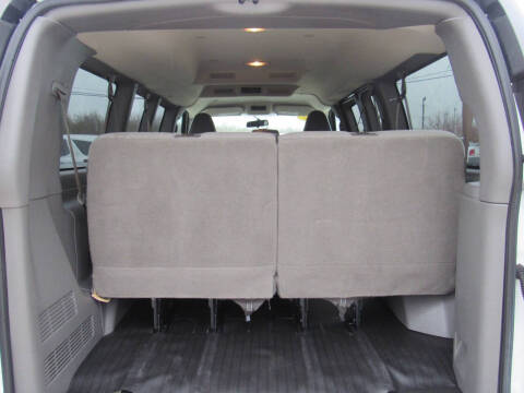 2017 Chevrolet Express LS 2500