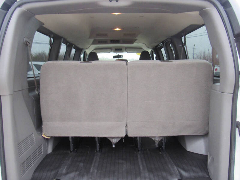 2017 Chevrolet Express LS 2500