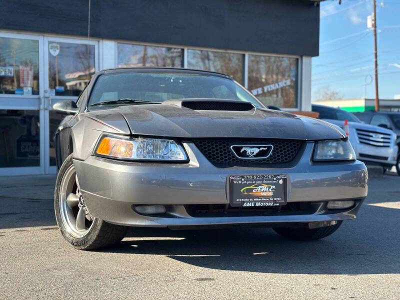 2003 Ford Mustang null photo 2