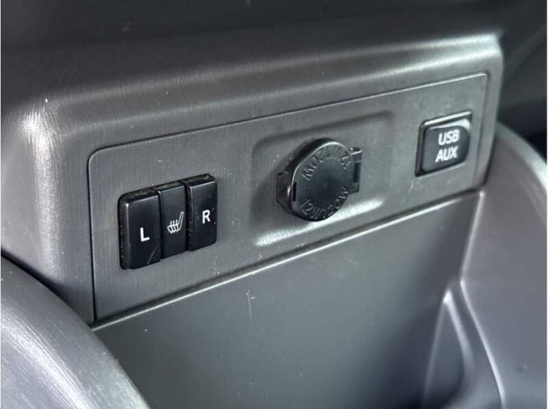2012 Toyota Prius v