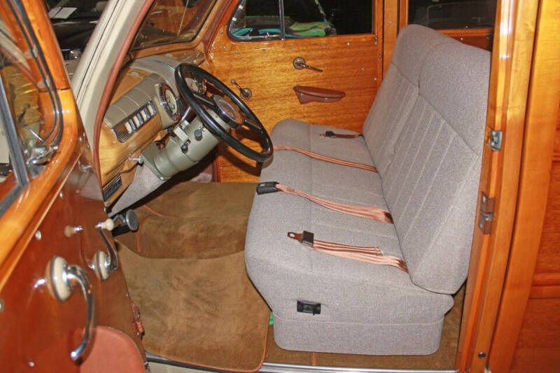 1948 Ford Super Deluxe