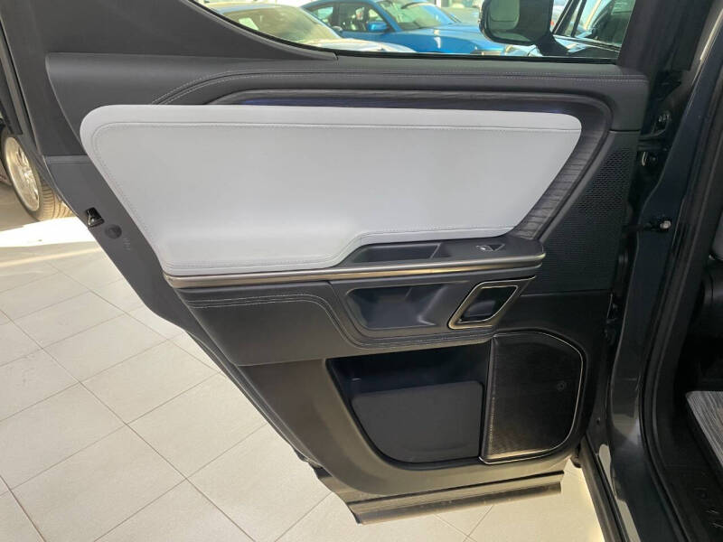 2023 Rivian R1T Adventure