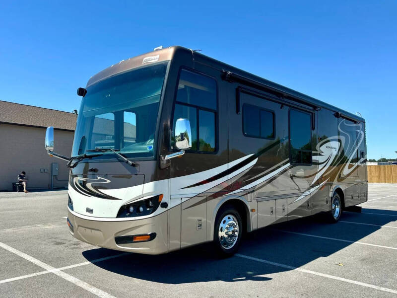 2014 Freightliner XCR Chassis