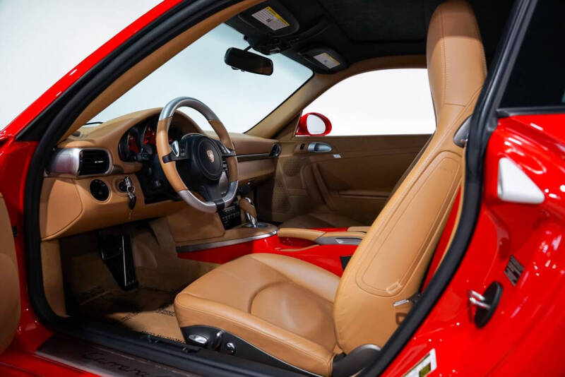 2012 Porsche 911 Carrera 4 GTS