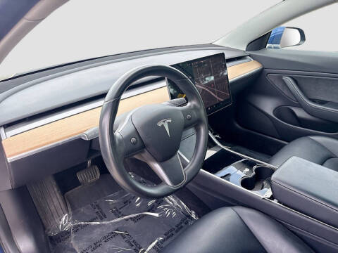 2019 Tesla Model 3 Standard Range Plus
