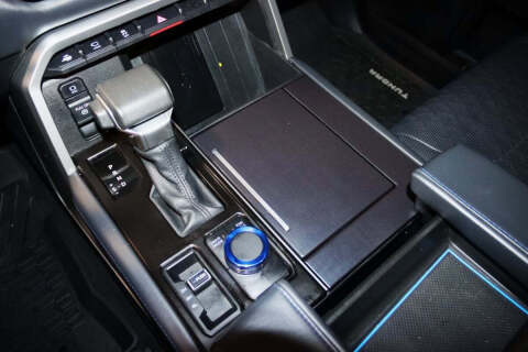 2022 Toyota Tundra Platinum