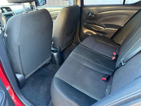 2018 Nissan Versa SV