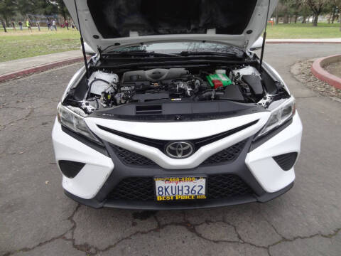 2019 Toyota Camry SE