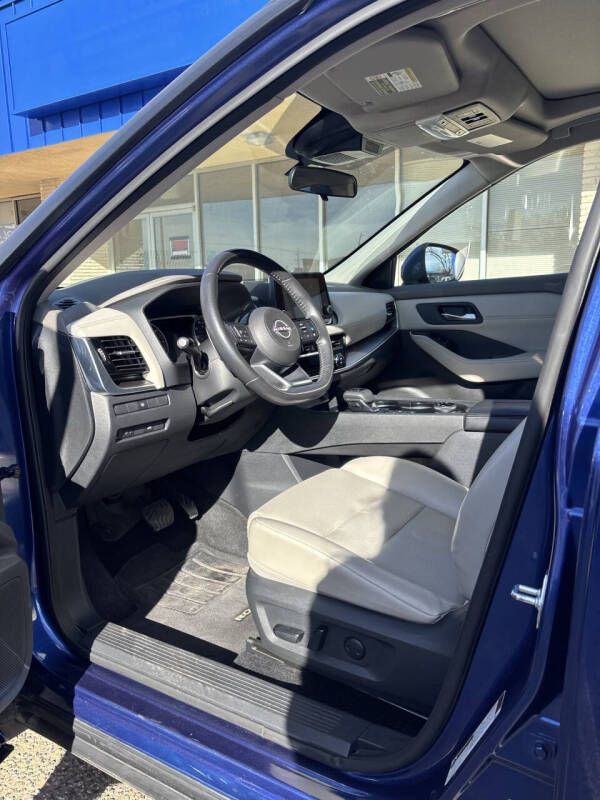 2022 Nissan Rogue SV