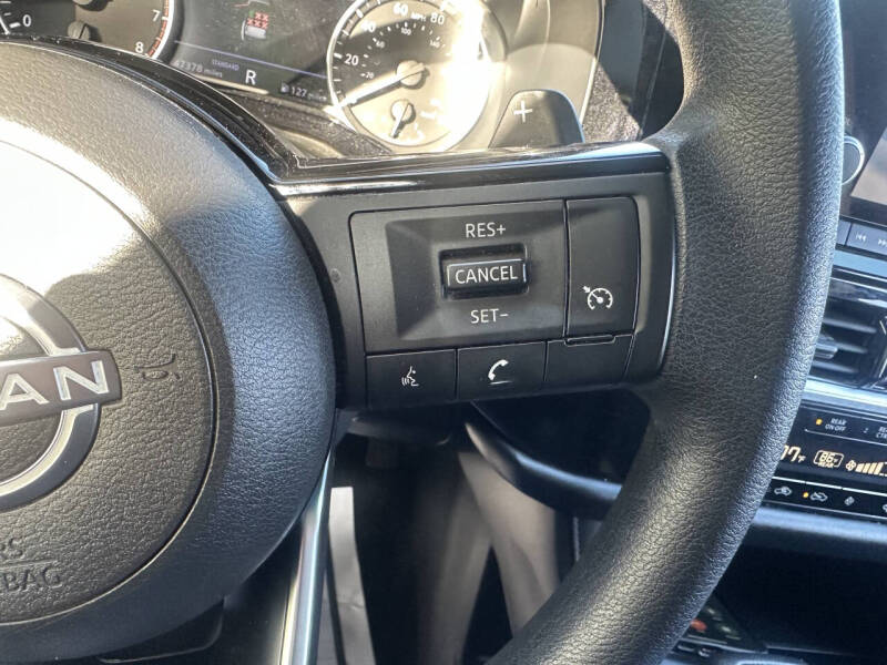 2022 Nissan Pathfinder S