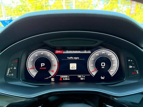 2019 Audi Q8 quattro Premium Plus 55 TFSI