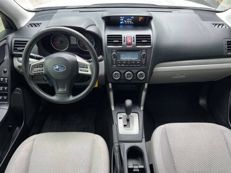 2015 Subaru Forester 2.5i