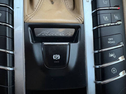 2015 Porsche Macan S