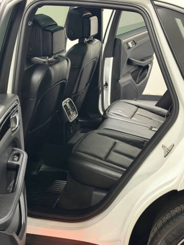 2023 Porsche Macan