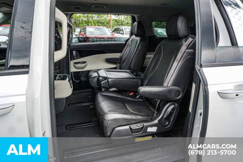 2022 Kia Carnival SX