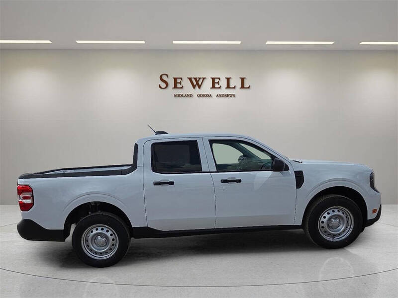 2025 Ford Maverick XL