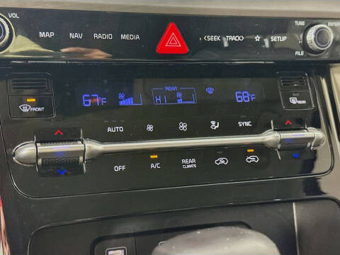 2023 Kia Carnival SX