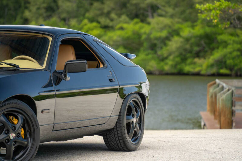 1988 Porsche 928 S4