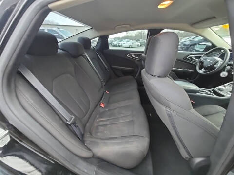 2016 Chrysler 200 Limited