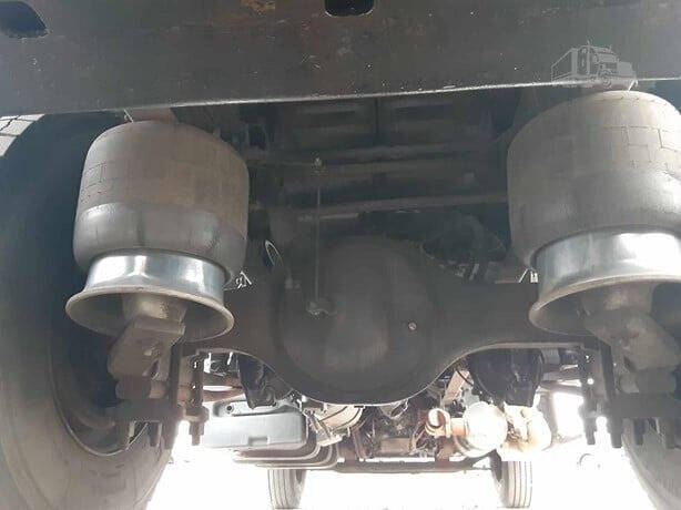 2016 Freightliner M2 106