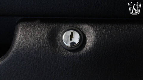 2004 Ford Thunderbird Deluxe
