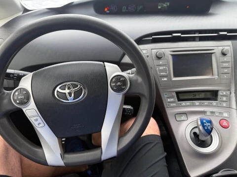 2012 Toyota Prius Two