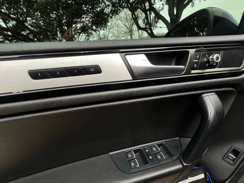 2014 Volkswagen Touareg TDI R-Line