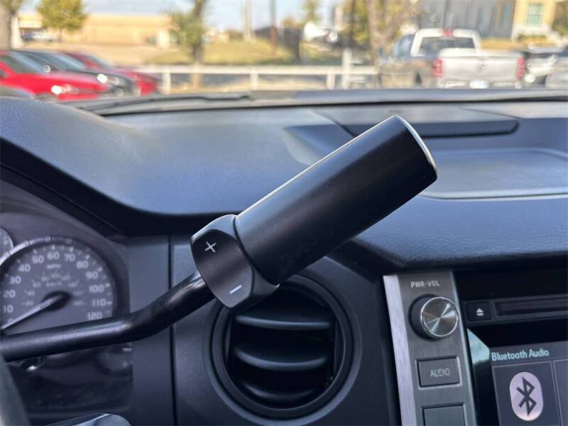 2015 Toyota Tundra SR5