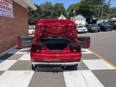 2004 Ford Mustang GT Deluxe
