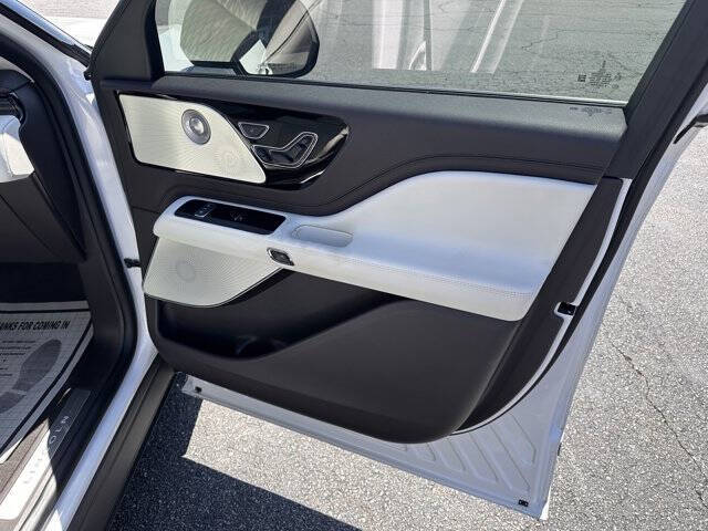 2023 Lincoln Aviator Black Label