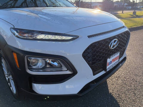 2021 Hyundai Kona SEL