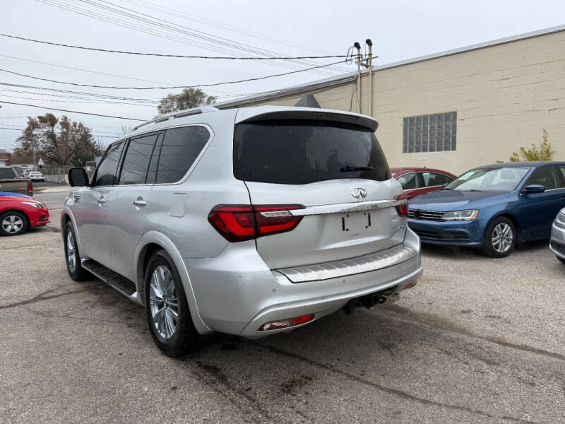 2019 Infiniti QX80 Luxe