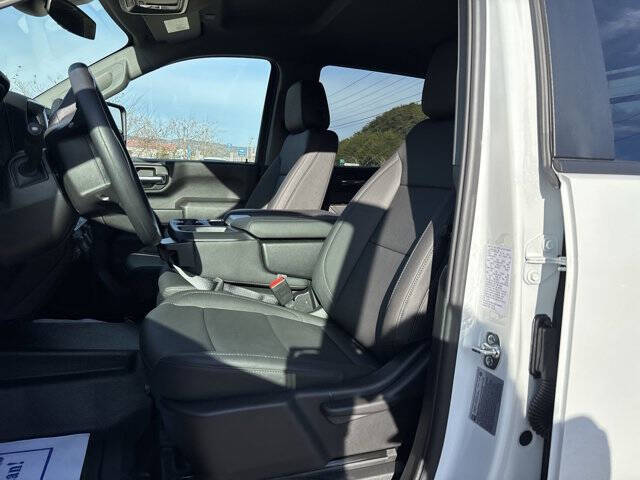 2026 Chevrolet Silverado 3500HD CC Work Truck