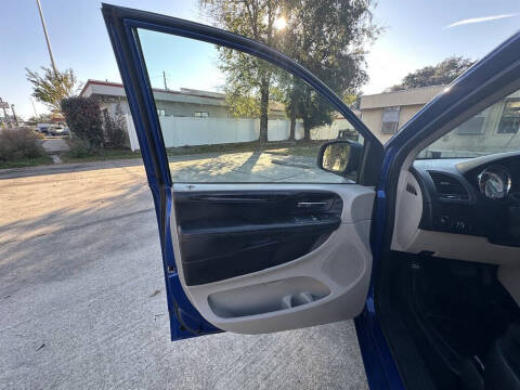 2013 Dodge Grand Caravan SE