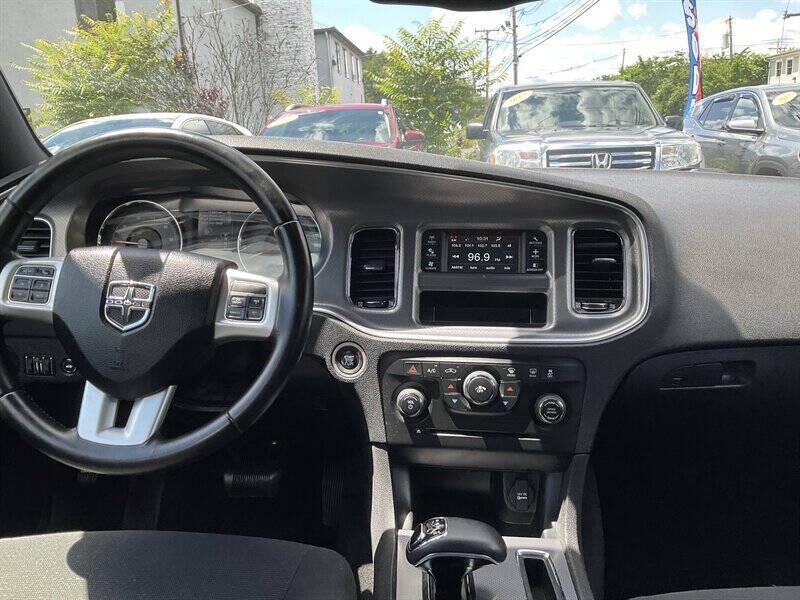 2012 Dodge Charger SE