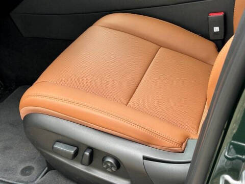 2025 VinFast VF8 Plus