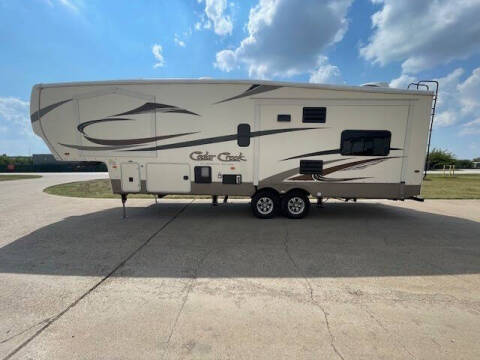 2016 Forest River Cedar Creek Silverback