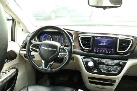 2018 Chrysler Pacifica Touring L