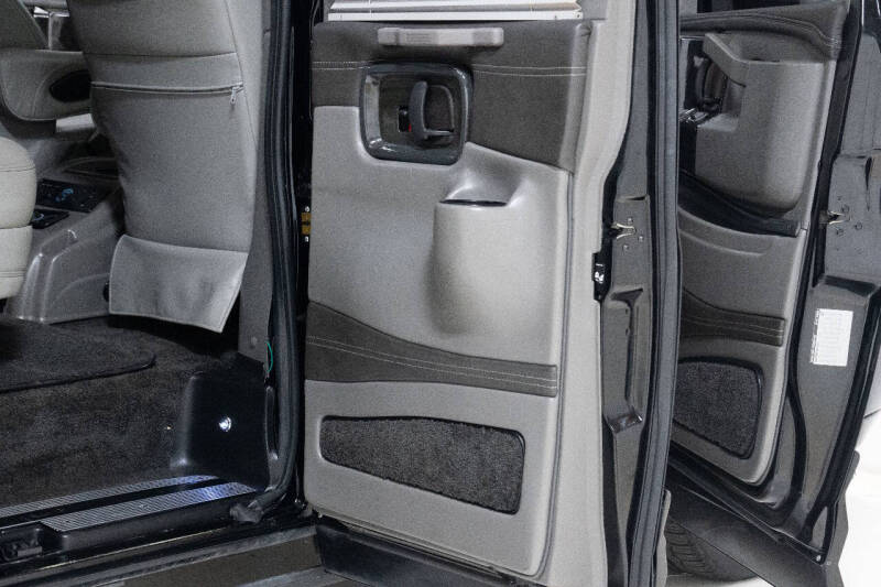 2017 Chevrolet Express 2500