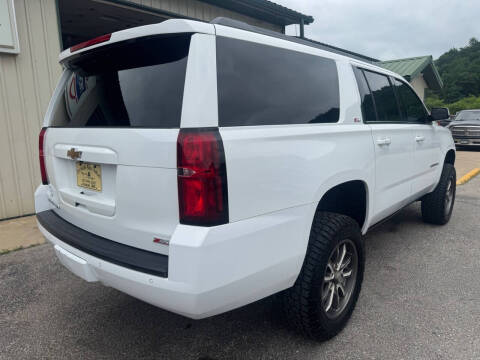 2017 Chevrolet Suburban LT