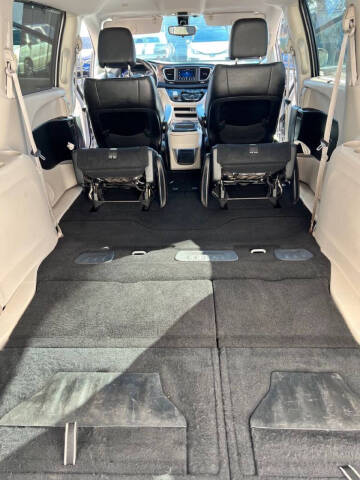 2018 Chrysler Pacifica Touring L