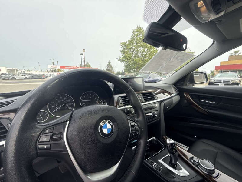 2015 BMW 3 Series 328i