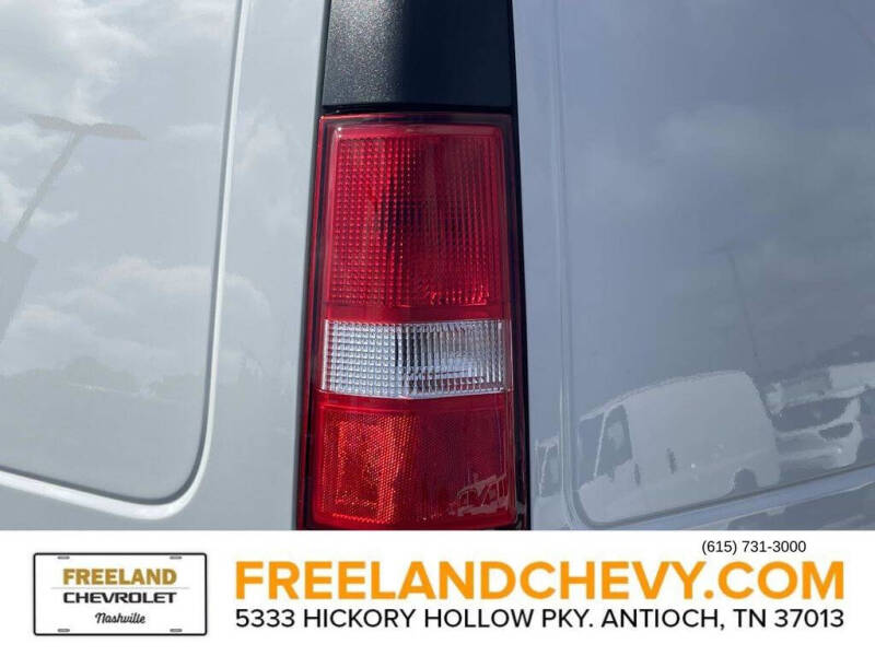 2025 Chevrolet Express 3500