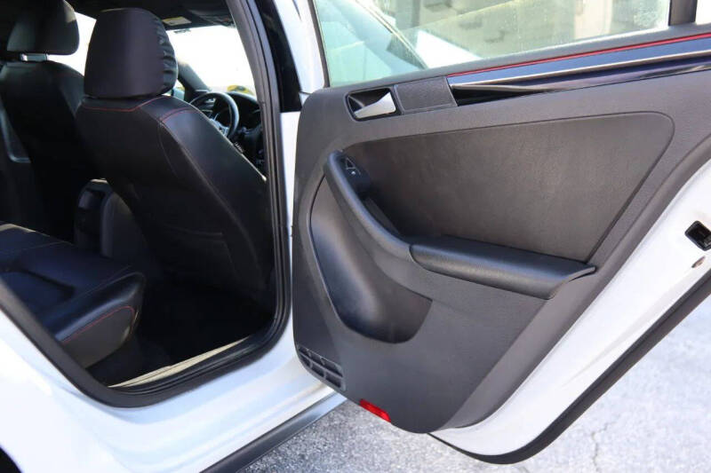 2017 Volkswagen Jetta 2.0T GLI