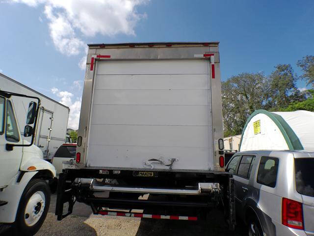 2015 Freightliner M2 106